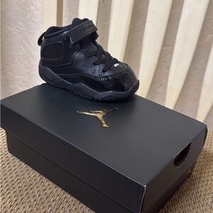 New Boys Jordan sz 5c